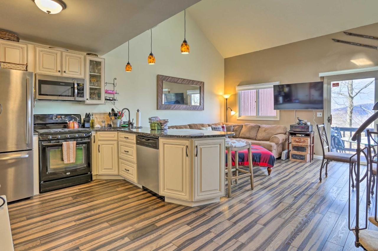 Mountain Creek Condo With Grill Walk To Lifts! Върнън Екстериор снимка